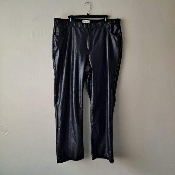 ABERCROMBIE Curve Love Vegan Leather 90s Straight Pant 35 20 ultra high rise - Picture 8 of 14